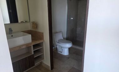 VENTA/RENTA DEPARTAMENTO PENTHOUSE, CONDOMINIO AIRA JURICA, QUERETARO