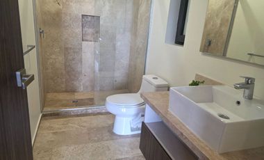 VENTA/RENTA DEPARTAMENTO PENTHOUSE, CONDOMINIO AIRA JURICA, QUERETARO