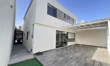 CASA EN RENTA EN CARRETERA NACIONAL COL FONTANA RESIDENCIAL