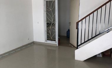 Disewakan Rumah 2 Lantai di Royal Spring - Makassar