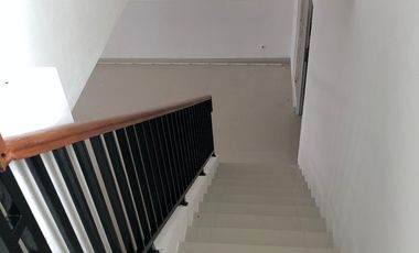 Disewakan Rumah 2 Lantai di Royal Spring - Makassar