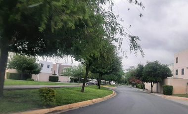 CASA EN RENTA EN APODACA NUEVO LEON, ZONA VALLE LA RIOJA, PRIVADA, SECTOR ASTURIA, EQUIPADA BASICO, DOBLE ACCESO AUTOMATIZADO CONTROLADO