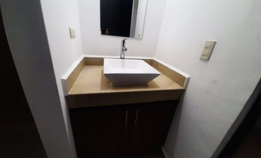 CASA EN RENTA EN APODACA NUEVO LEON, ZONA VALLE LA RIOJA, PRIVADA, SECTOR ASTURIA, EQUIPADA BASICO, DOBLE ACCESO AUTOMATIZADO CONTROLADO