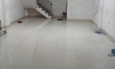 Sewa Ruko di Belakang Mall Cipinang Indah