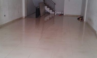 Sewa Ruko di Belakang Mall Cipinang Indah