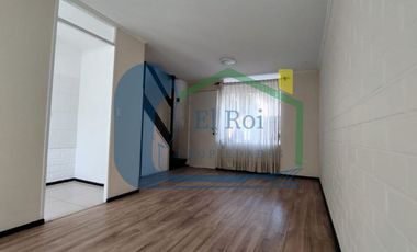 CASA DE TRES PISOS EN ARRIENDO