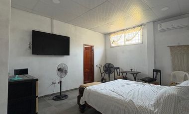 VILLAMIL PLAYAS SE ALQUILA CASA UN PISO LOTIZACION CORALESA