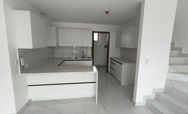 Departamento en Venta en Urbanización Riiverside, sector UUES, Samborondon Guayaquil Ecuador