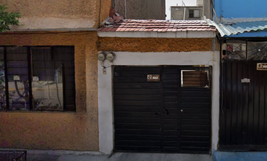 CASA EN CALLE OVACIONES, PRENSA NACIONAL, TLANEPANTLA DE BAZ, EDO. MEX. ¡NO SE ACEPTAN CREDITOS!
