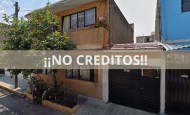 CASA EN CALLE OVACIONES, PRENSA NACIONAL, TLANEPANTLA DE BAZ, EDO. MEX. ¡NO SE ACEPTAN CREDITOS!