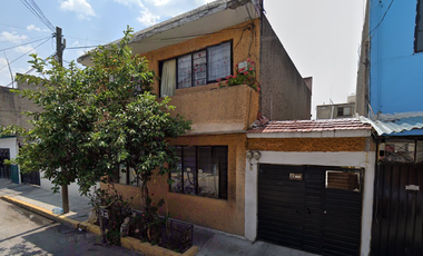 CASA EN CALLE OVACIONES, PRENSA NACIONAL, TLANEPANTLA DE BAZ, EDO. MEX. ¡NO SE ACEPTAN CREDITOS!