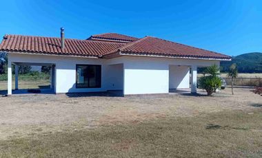 Se vende o arrienda casa en Santa Cruz