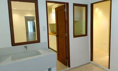 3BR Townhouse for rent in Makati City
