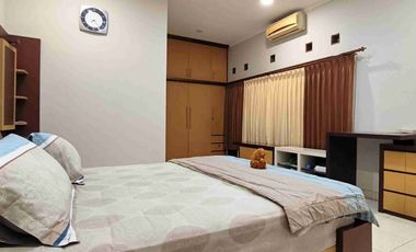Disewakan Rumah Full Furnish Batununggal Indah LT240 Siap Huni