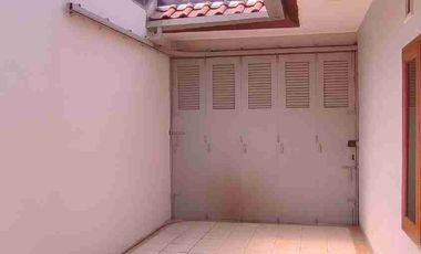 Disewakan Rumah Full Furnish Batununggal Indah LT240 Siap Huni