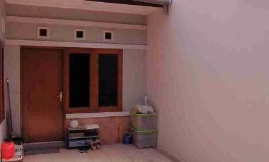 Disewakan Rumah Full Furnish Batununggal Indah LT240 Siap Huni