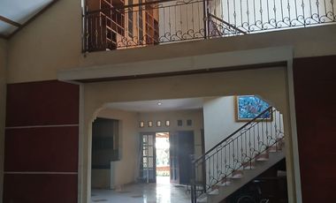 Dijual Rumah Besar Halaman Luas di Jati Asih Raya Kota Bekasi