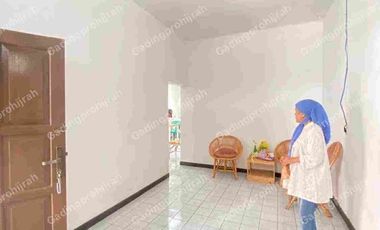 Disewakan Rumah Strategis Di Sarijadi