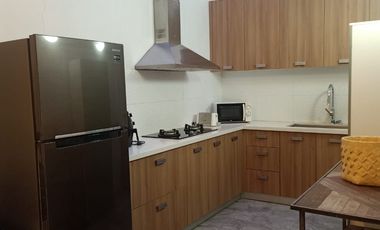 Dijual Rumah 2 Lantai Terawat Siap Huni di Sayap Setraduta
