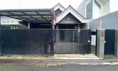 DISEWAKAN RUMAH COCOK UNTUK KANTOR/TINGGAL ANTAPANI BANDUNG