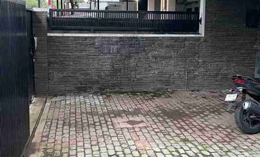 DISEWAKAN RUMAH COCOK UNTUK KANTOR/TINGGAL ANTAPANI BANDUNG