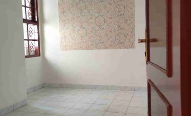 SEWA / KONTRAK RUMAH BARU RENOVASI ARCAMANIK