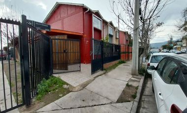 Arriendo Casa Remodelada 2 Pisos – 2 Dormitorios + 1 Baño en San Bernardo Condominio Valle Nevado