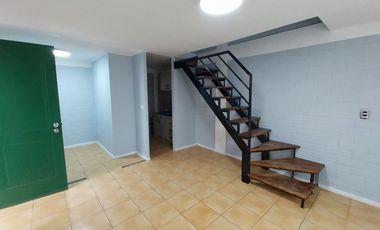Arriendo Casa Remodelada 2 Pisos – 2 Dormitorios + 1 Baño en San Bernardo Condominio Valle Nevado