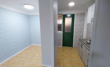 Arriendo Casa Remodelada 2 Pisos – 2 Dormitorios + 1 Baño en San Bernardo Condominio Valle Nevado