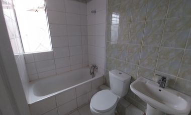 Arriendo Casa Remodelada 2 Pisos – 2 Dormitorios + 1 Baño en San Bernardo Condominio Valle Nevado
