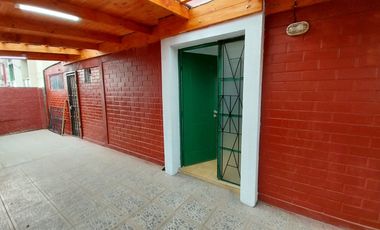 Arriendo Casa Remodelada 2 Pisos – 2 Dormitorios + 1 Baño en San Bernardo Condominio Valle Nevado
