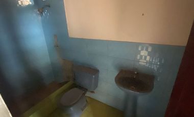Se Vende Amplia Casa De 2 Pisos Ubicada En Una Zona Estratégica De Villa Los Reyes