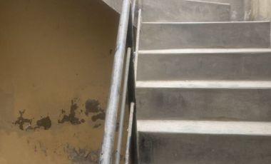 Se Vende Amplia Casa De 2 Pisos Ubicada En Una Zona Estratégica De Villa Los Reyes