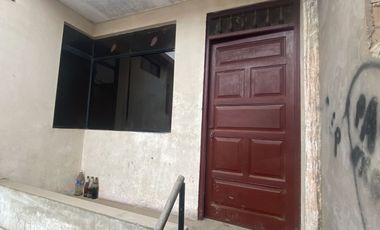 Se Vende Amplia Casa De 2 Pisos Ubicada En Una Zona Estratégica De Villa Los Reyes