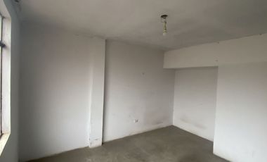 Se Vende Amplia Casa De 2 Pisos Ubicada En Una Zona Estratégica De Villa Los Reyes