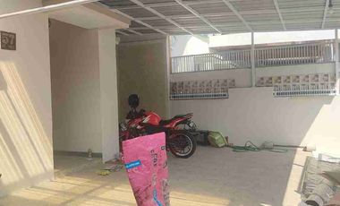 Disewakan Arcamanik baru renovasi 1.5 lantai culdesak dekat sport jabar