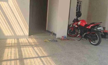 Disewakan Arcamanik baru renovasi 1.5 lantai culdesak dekat sport jabar
