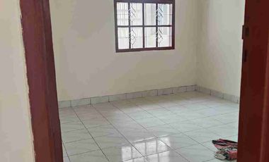 Disewakan Arcamanik baru renovasi 1.5 lantai culdesak dekat sport jabar