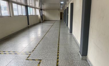 Se arrienda bodega