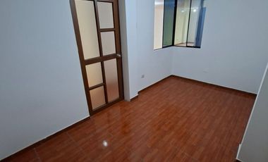 Casa con Local Frente a Parque en Lucyana