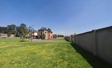 INVERTE EN UN TERRENO EN VALQUIRICO 320M2