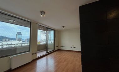 Se arrienda excelente departamento en pleno centro de Temuco