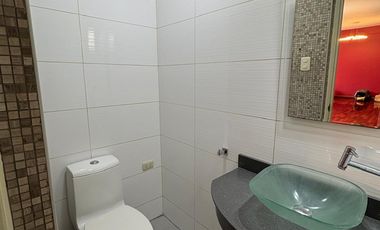 SURCO, COMODO DEPARTAMENTO TRIPLEX 4 DORM