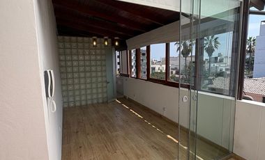 SURCO, COMODO DEPARTAMENTO TRIPLEX 4 DORM