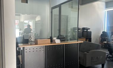 Oficina excelente ubicación 167.92m2