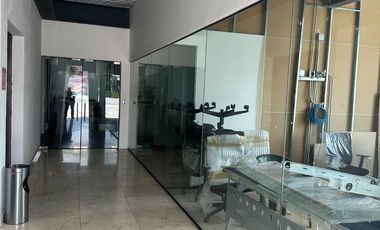 Oficina excelente ubicación 167.92m2