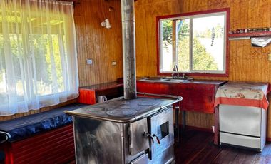 Se vende casa con 5,7 hectáreas con bodega