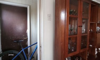 AVENIDA ERRAZURIZ, CASA, DEPTO Y DOS CABAÑAS $ 275.0000.0000