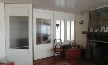 AVENIDA ERRAZURIZ, CASA, DEPTO Y DOS CABAÑAS $ 275.0000.0000