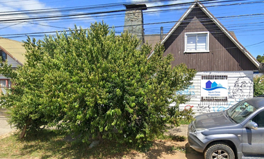 AVENIDA ERRAZURIZ, CASA, DEPTO Y DOS CABAÑAS $ 275.0000.0000